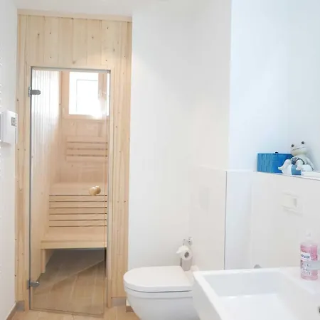 Ensemble 29 Seaside Re Apartment *